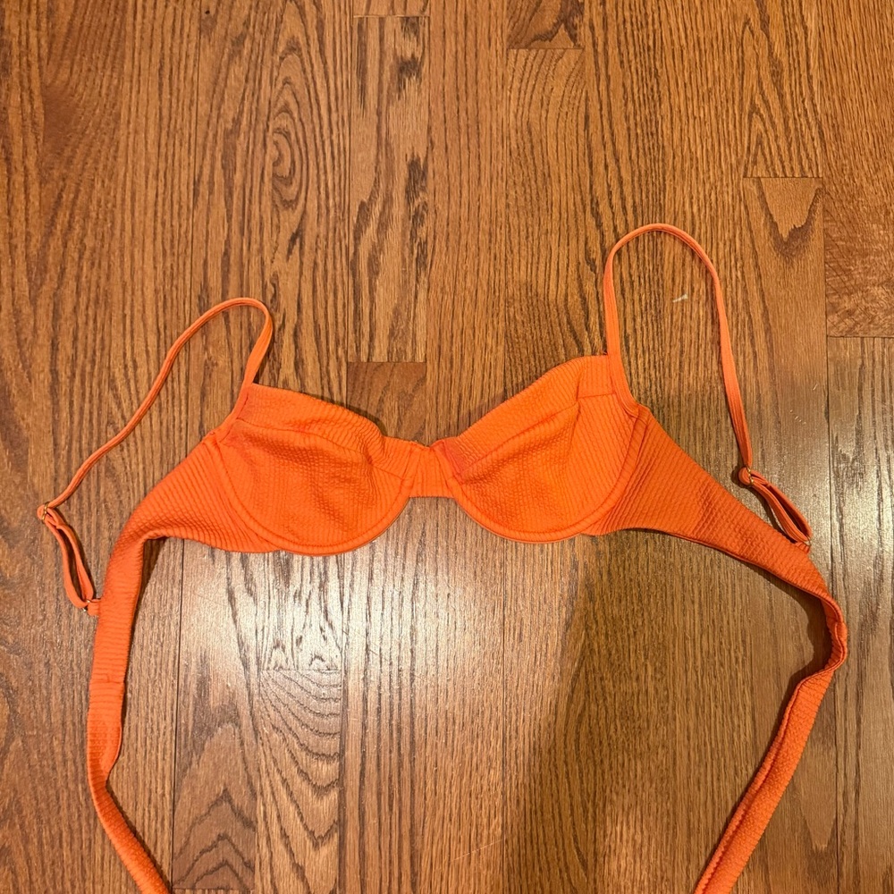 Monday Swimwear Maui Bikini Top